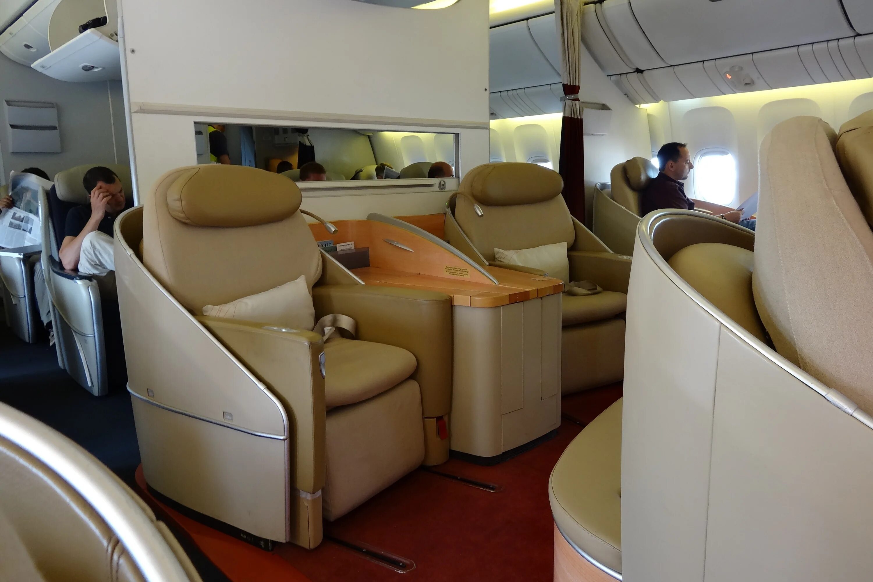What is first class. Аир франс первый класс. бизнес класс айрфранс. air france бизнес класс. air france business class france.