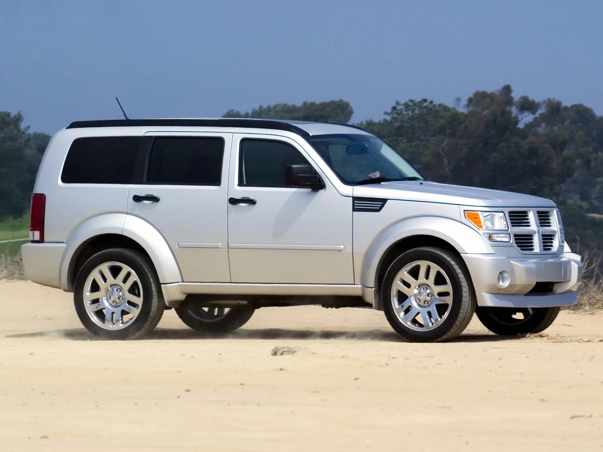 Dodge nitro. Dodge Nitro 2007. Dodge Nitro 2012. Dodge Nitro (2006-2012). Dodge Nitro SLT.