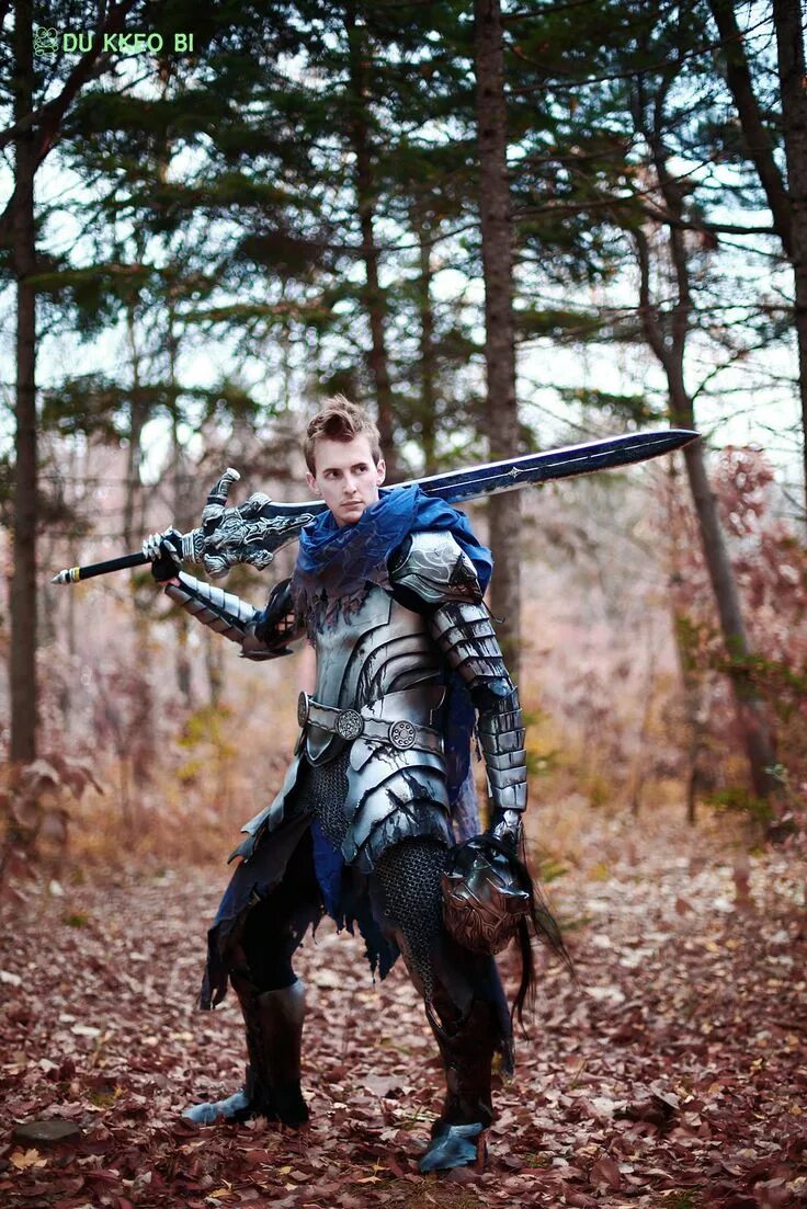 Косплей доспехи. Косплейные доспехи. Женские доспехи косплей. Skyrim daedric armor. Костюмы для косплея.