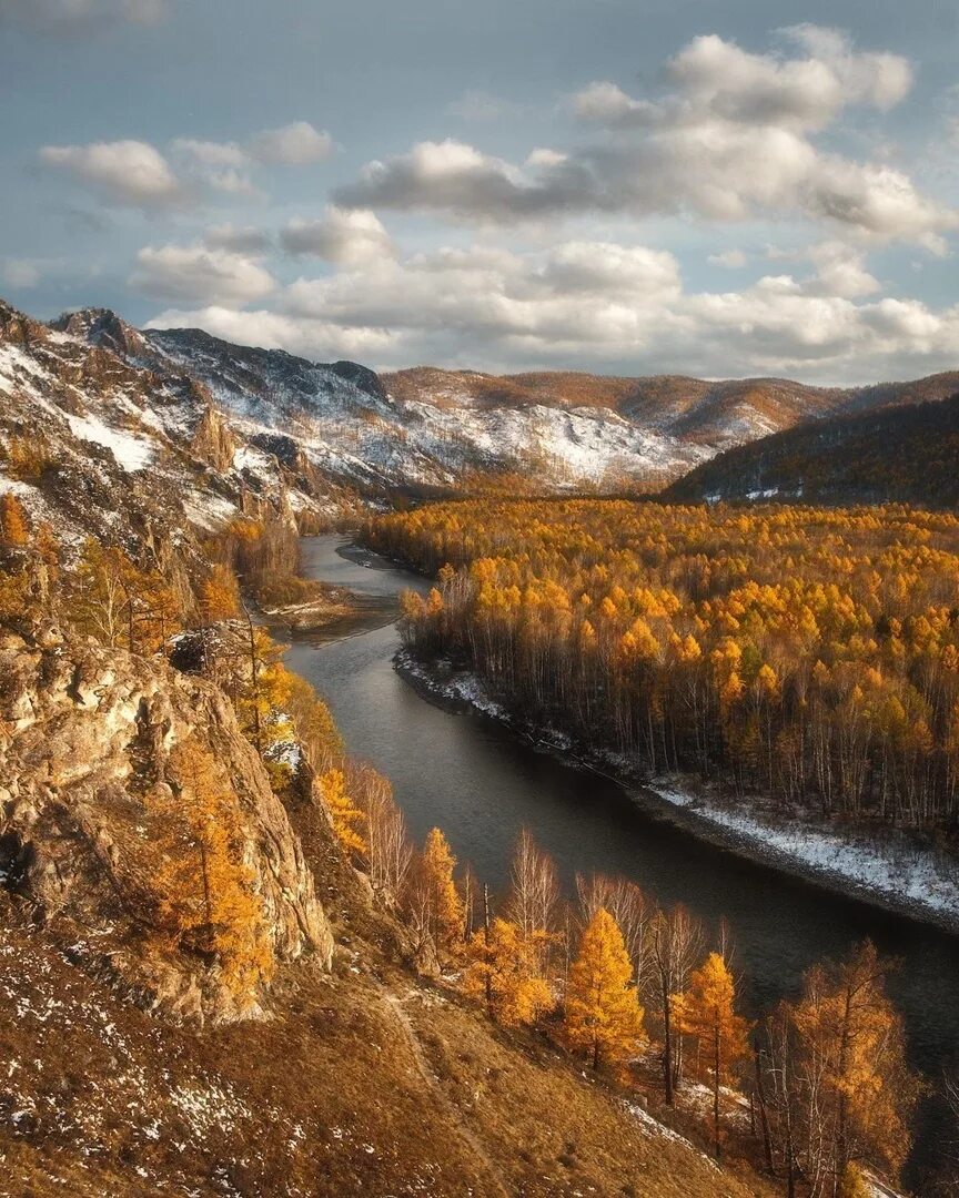 Сарагаш хакасия залив. Река енисей хакасия. Хакасия абакан. Город абакан красноярского края. Гора тепсей хакасия.