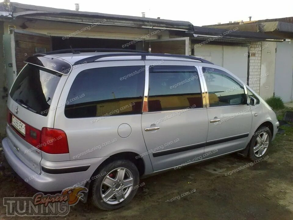 Двери volkswagen sharan. Фольксваген Шаран 2006. Тюнинговый Фольксваген Шаран 1997г. Багажник на крышу Фольксваген Шаран. VW Sharan 2006 база.