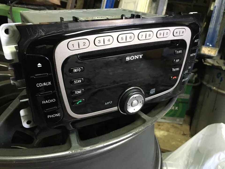 Sony ford mondeo. Мондео 4 магнитола sony. магнитола mondeo 4 овал. форд premium sound sony.