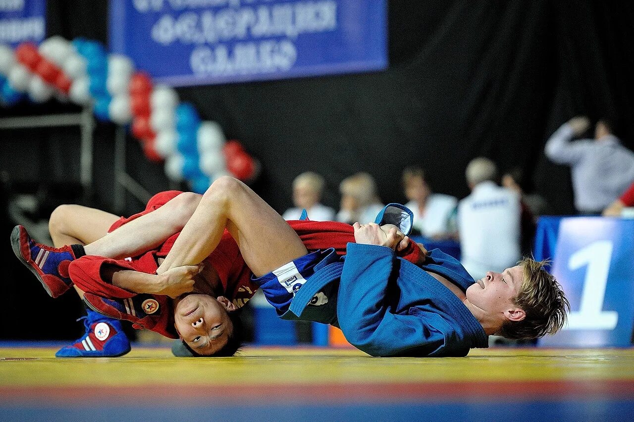 Самбо женщины болевой. Соревнования по самбо. Самбо форум. Боевое самбо россии соревнования. Самбо в струнино.