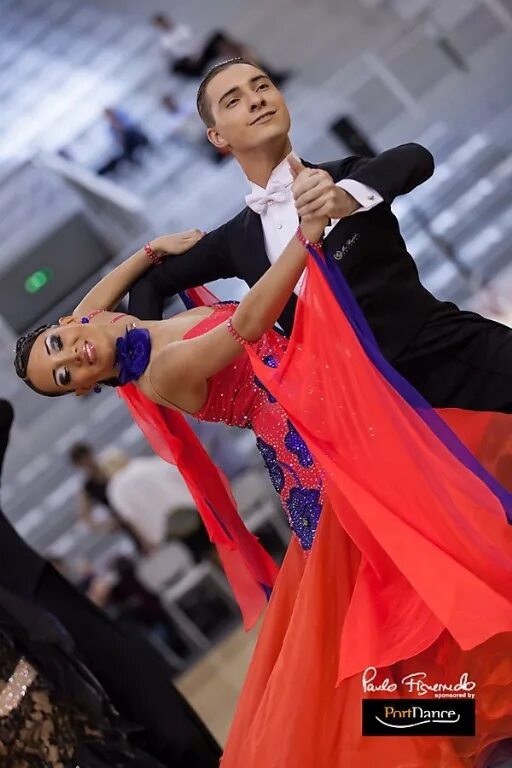 Пичхадзе маргарита танцы. Евгений никитин бальные танцы европейская программа. Студия танцев фурор новокузнецк. Маргарита царёва хореограф. Саша царев танцы.