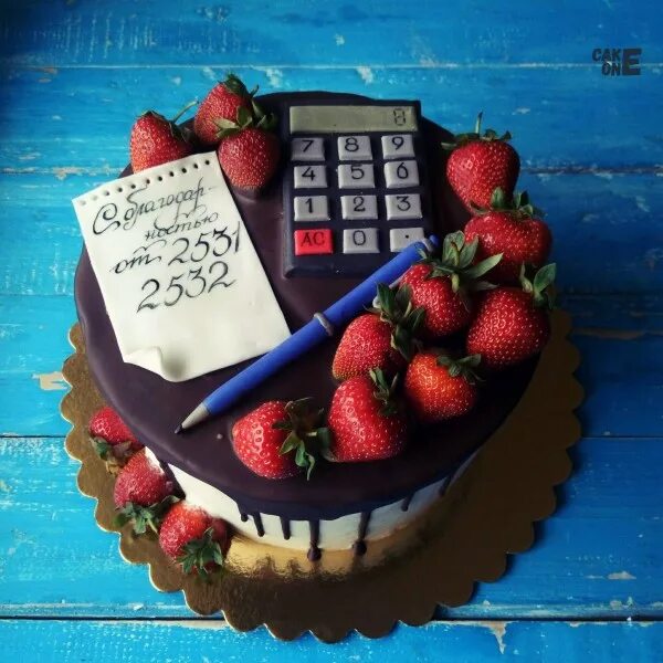 Оригинальные торты на день рождения. Креативные торты на день рождения. Тортик для бухгалтера. Торт бухгалтеру на юбилей.