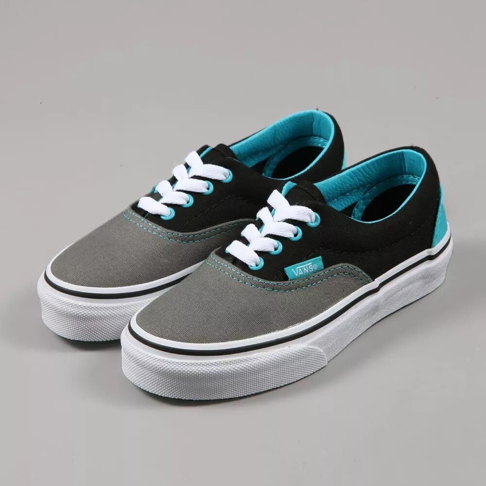 Vans shoes. Вансы найк. кроссы vans. кеды vans shoes. венсы сверху.