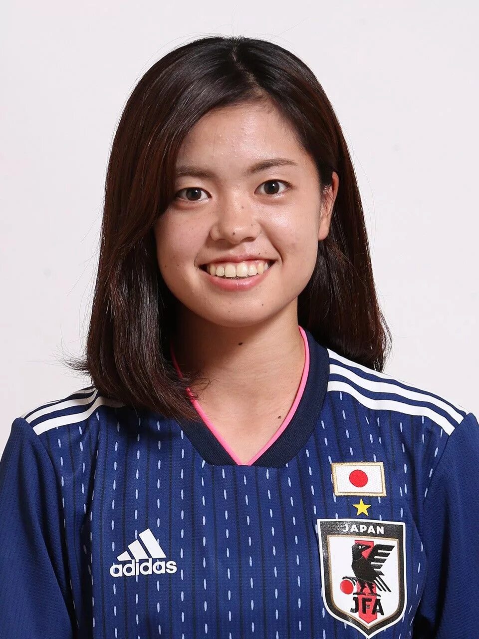 Japanese women is. Юи Хасегава. Хасэгава, Юи футболистка. Норико Хасэгава. Юи Хасэгава футболистки Японии.