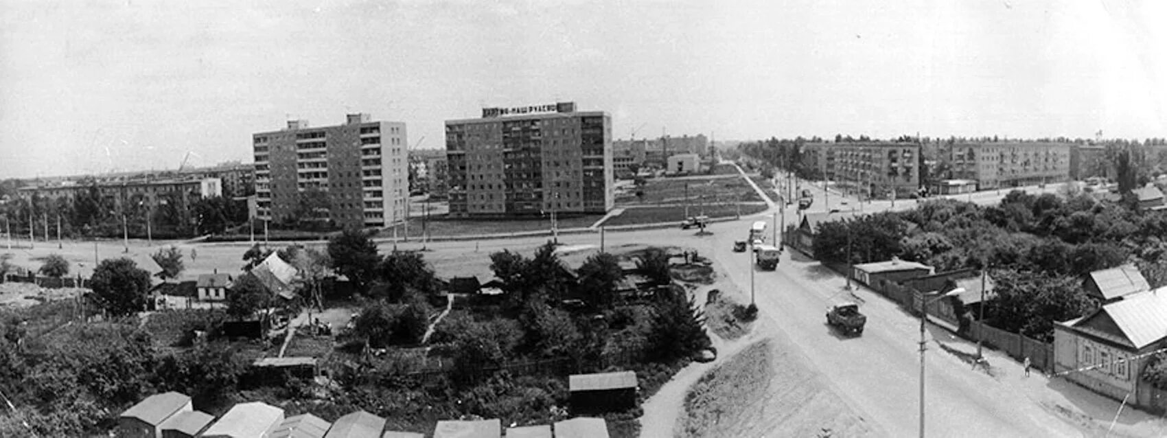 Энгельс ул гагарина. Проспект Энгельса 1930. Энгельс в 1980 проспект Строителей. Проспект Строителей 80 Энгельс. Проспект Строителей 20 город Энгельс.