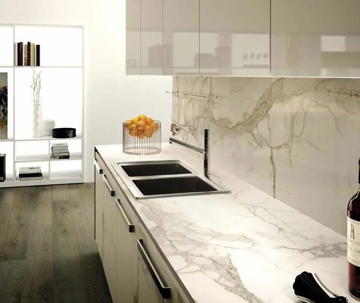 Мрамор 72. Мрамор 72. Фартук из мрамора. Milas lilac мрамор. Статуарио венато столешница.