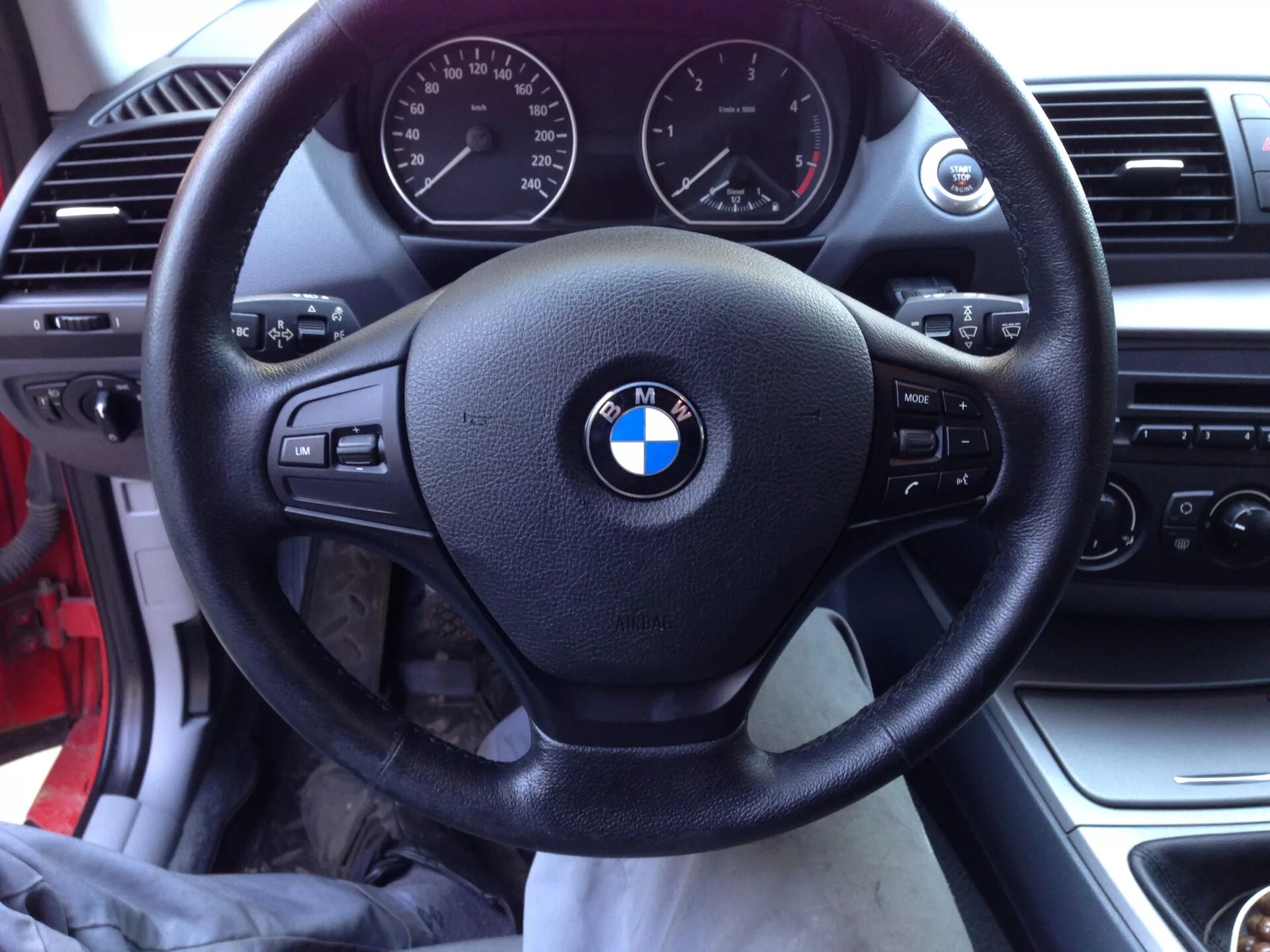 Bmw e39 на стиле. Подходит на бмв. Bmw e39 r20. Спорт руль бмв е39. 128 стиль бмв е39 r17.