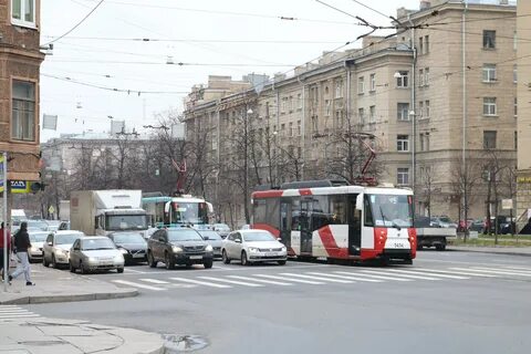 Трамвай перекресток