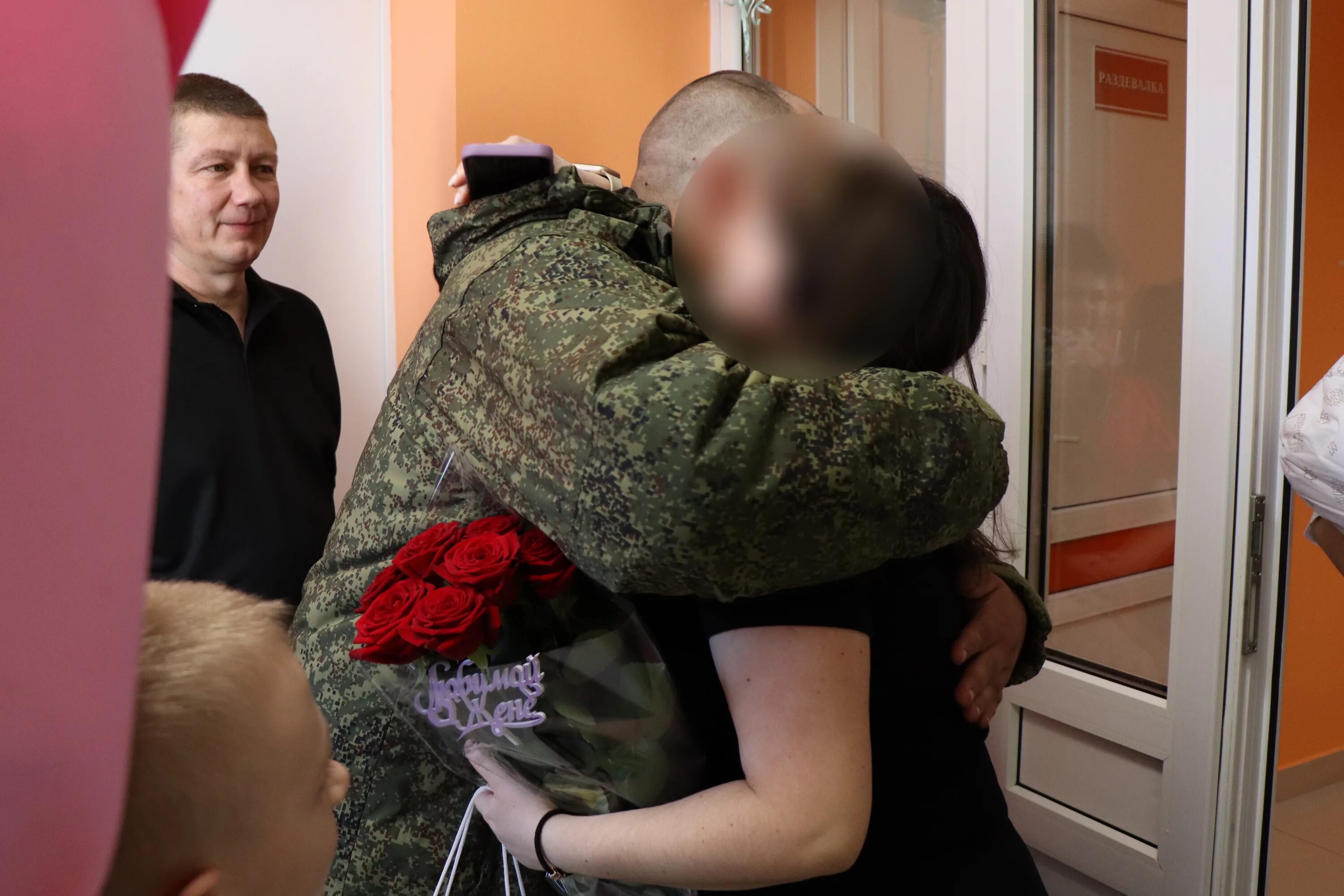 Выплаты семьям с детьми. Военнослужащий. Если у мобилизованного родился третий ребенок. Если у мобилизованного родился третий ребенок. Льготы для семей с детьми.