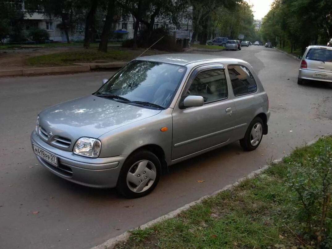 Nissan march 2001. Ниссан марч 2001 на разварках. Сделать люк на марч 2001г. Ниссан марч 2001г. Ниссан марч 2001г.