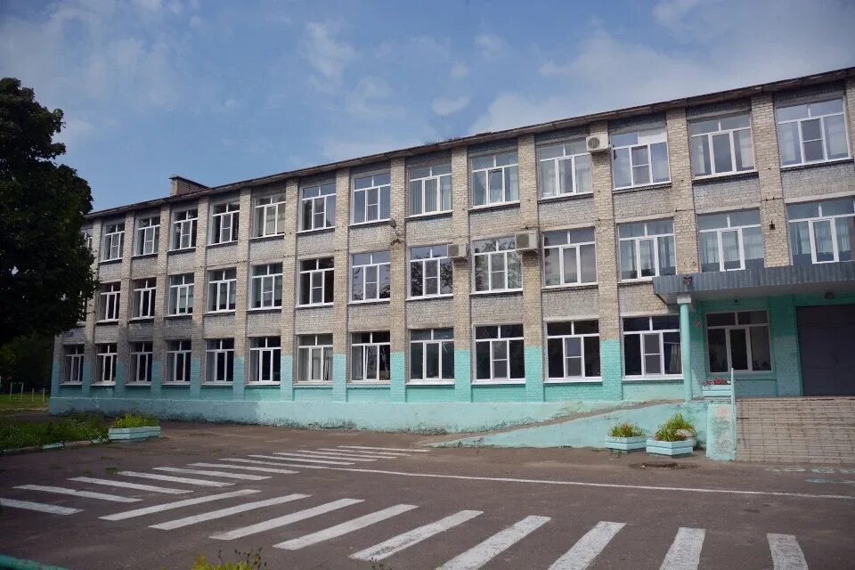 41 школа тверь учителя. Школа 41 тверь. Школа 4 тверь. Мбоу сош 36 новокузнецк. Мбоу 27 тверь садик.