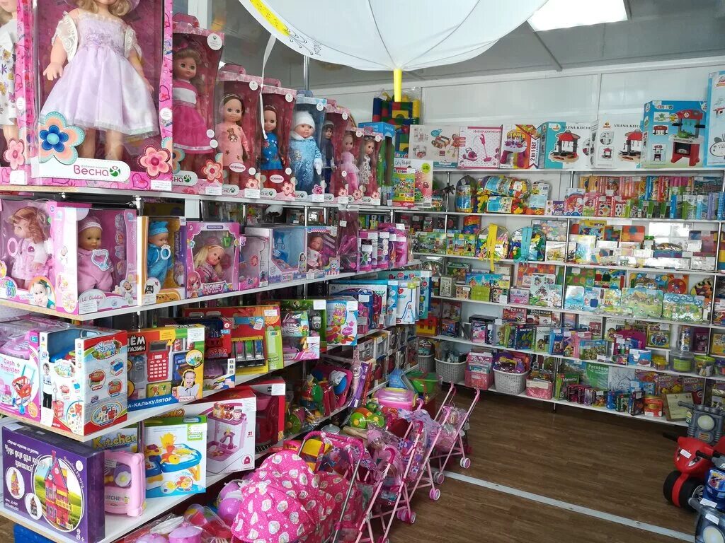 матроскин магазин игрушек волгоград. ассортимент игрушек в магазине. детский мир одел для девочек. детский мир игрушки. детский мир отдел для девочек.