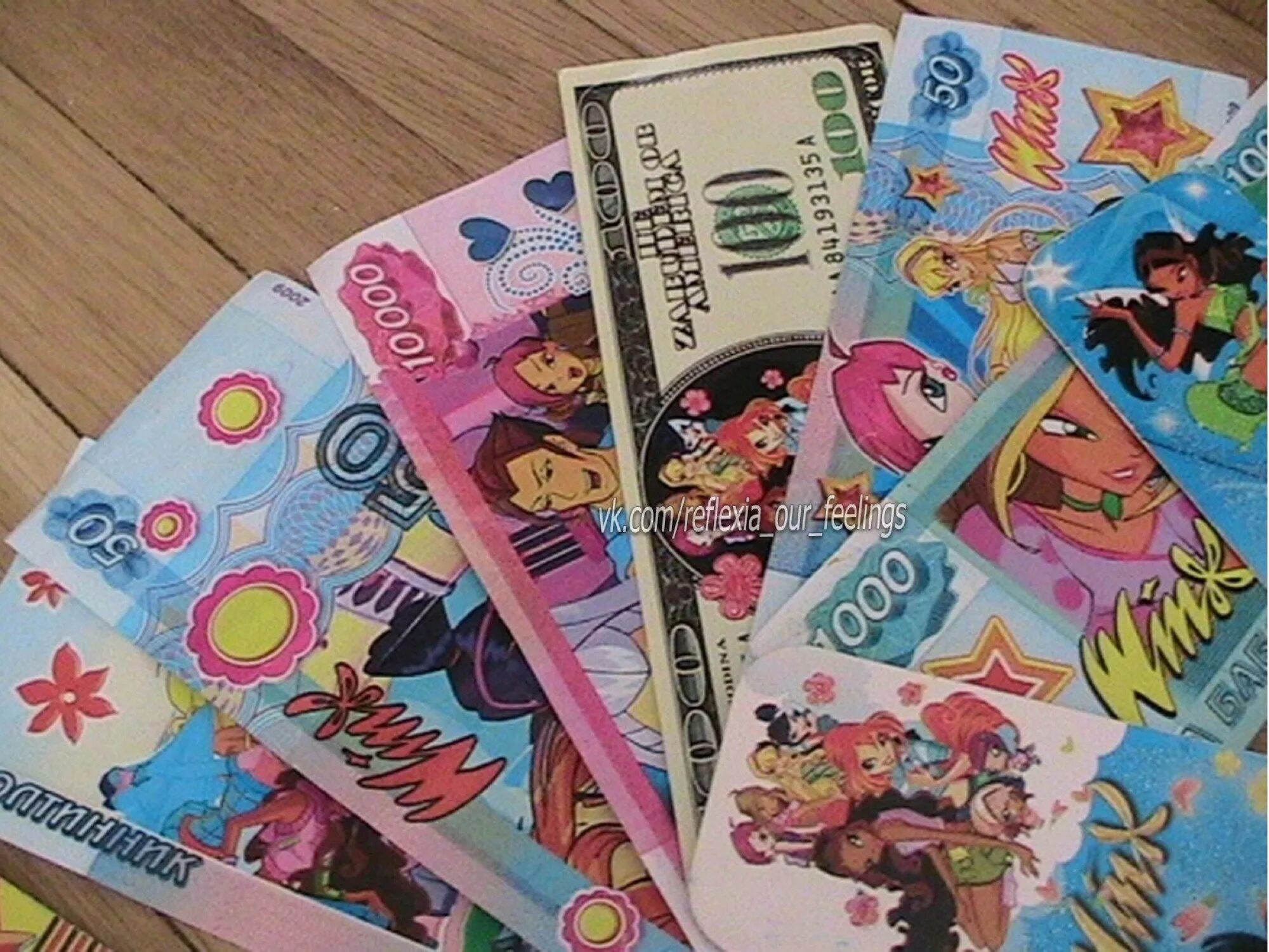 Деньги винкс. Винкс денежки. Купюры винкс. Винкс денежки. Игрушечные деньги винкс.