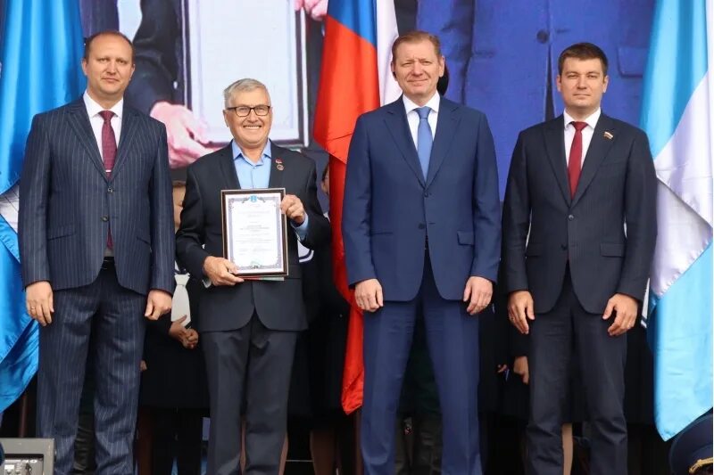Заслужить ульяновск. Почетные граждане ульяновск. Ульяновск паром. Вразовский лев ульяновск. Заслужить ульяновск.