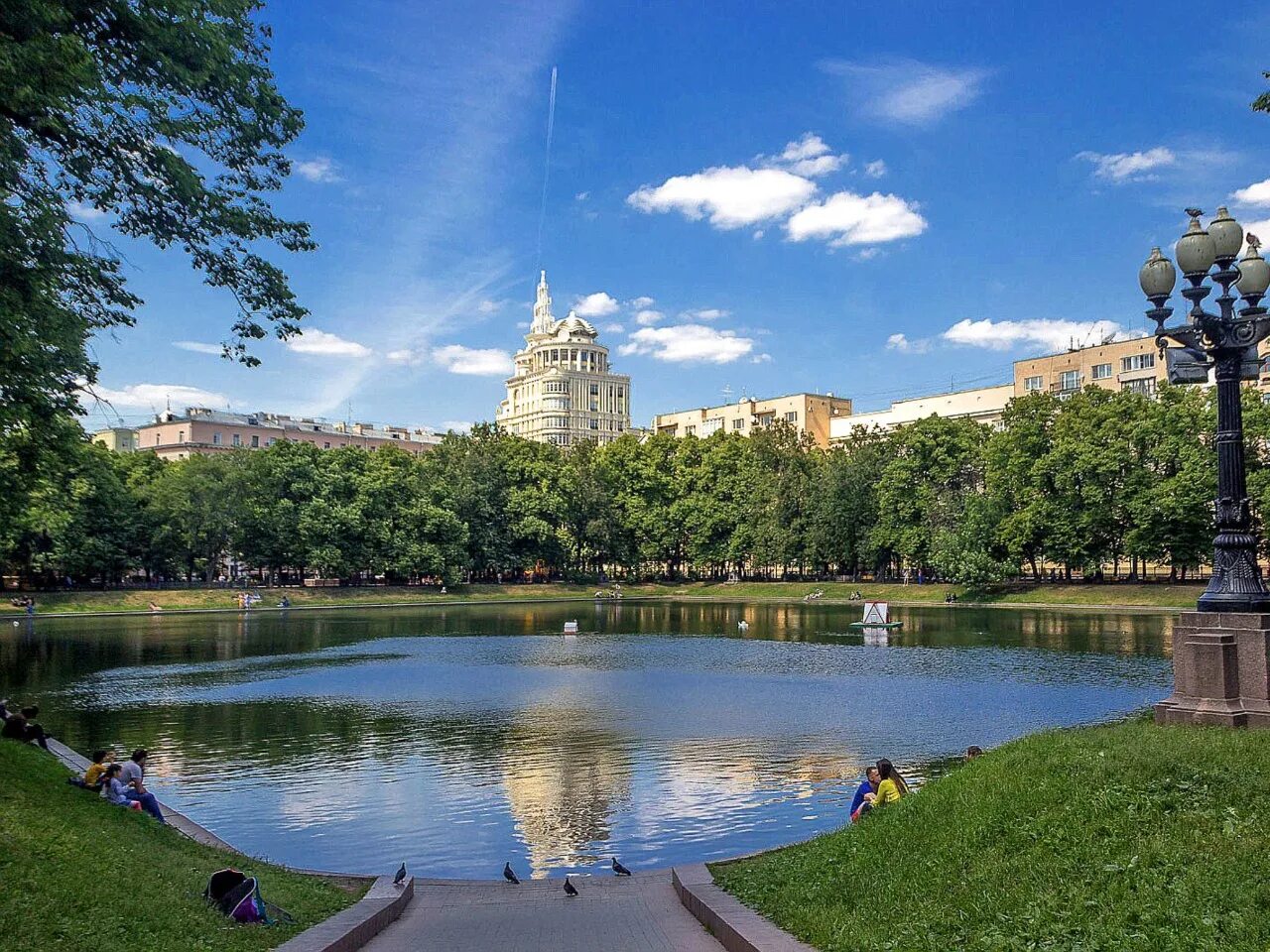 патриаршие пруды москва фото. патриаршие пруды парк. патриаршие пруды экскурсия. сквер патриаршие пруды. сквер патриаршие пруды.