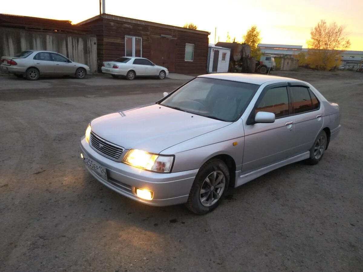 Ниссан блюберд купить в омске. Nissan Bluebird u14. Nissan Bluebird XI (u14). Nissan Bluebird u14 1.8 at?. Ниссан Блюберд 2001.