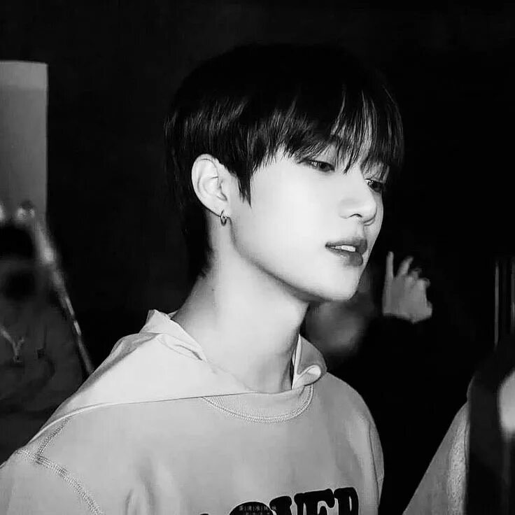 Чхве субин тхт. Txt субин. Tomorrow x together good boy gone bad. Енджун good boy gone bad. Тхт good boy gone bad.