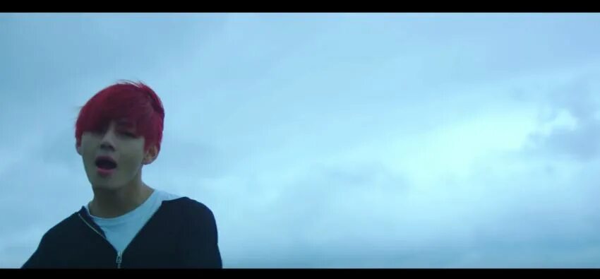 Save me fire. Ким тэхен save me. bts гиф из клипов. гиф бтс из клипов. тэхен гиф из клипа.