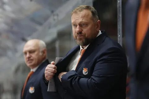 Амур тренерский состав