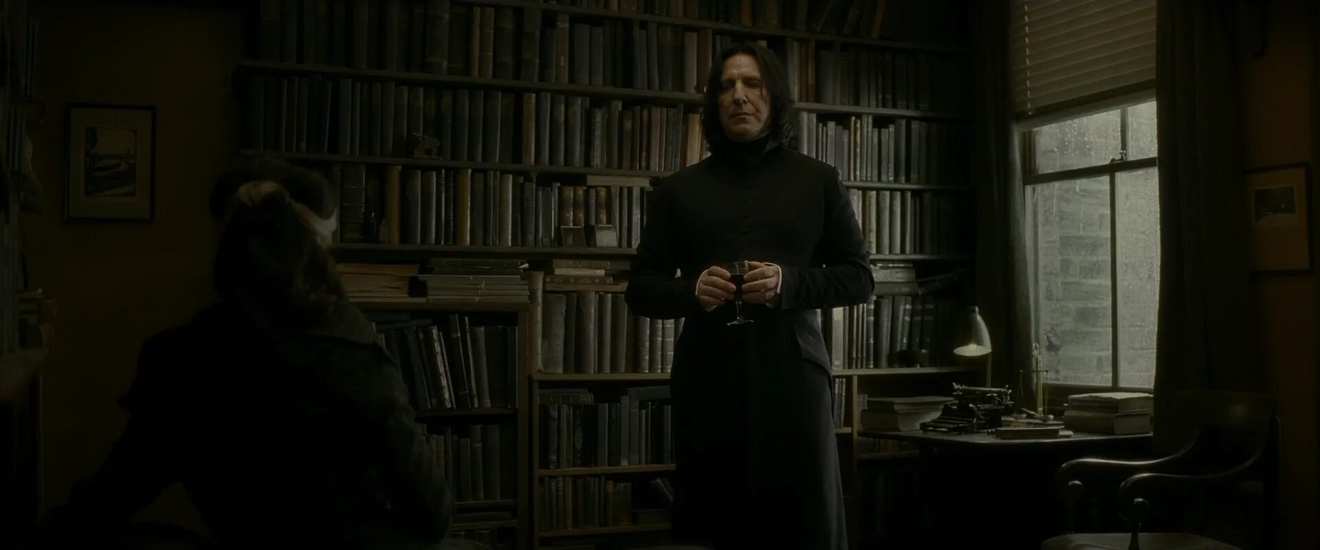 Профессор снейп принц полукровка. Северус снегг принц полукровка. Почему северус снейп принц полукровка. Северус снегг принц полукровка. Северус снейп принц полукровка.