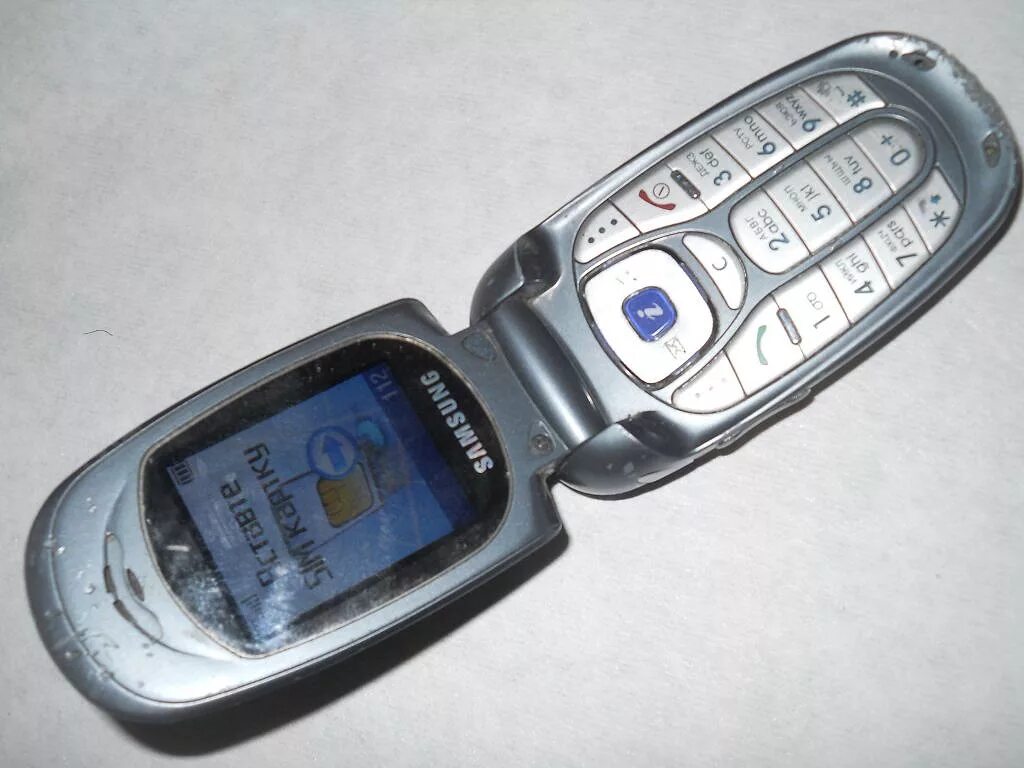 Телефона samsung sgh. Samsung SGH-x480. Самсунг SGH x480 раскладушка. Samsung SGH-x100 2004. Samsung SGH-x480 раскладушка серый.