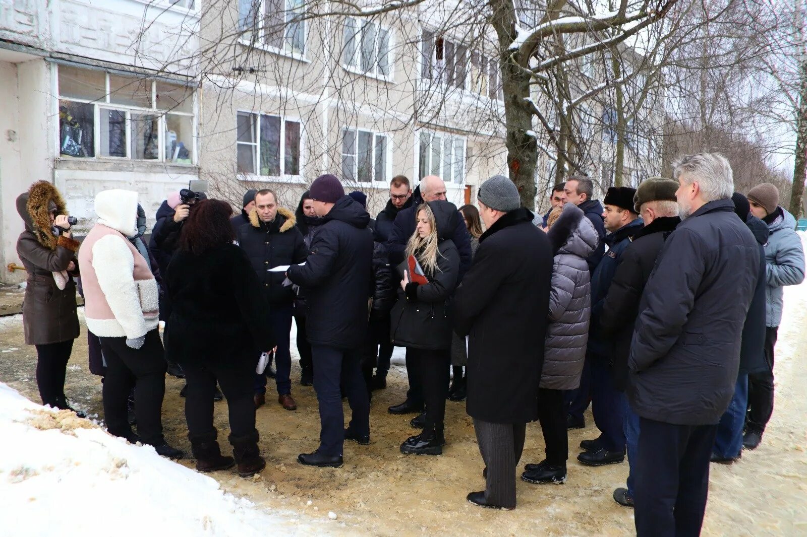Воробьев открыл дорогу в лобне. Работа в воскресенске. Парта героя в школе. Глава воскресенска. Новости воскресенска.