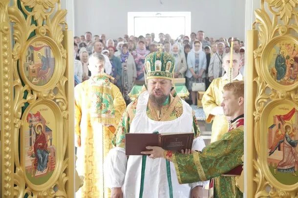 Пономарь свято-казанская церковь сыктывкар. Служба в храме сыктывкар. Сергий казанский храм с заречье. Свято-казанский храм сыктывкар кочпон. Храмы коми.