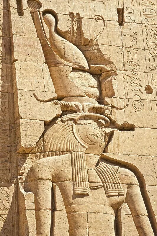 Египетский бог гор. Боги египта horus. гор бог египта. бог гор в древнем египте. бог хор в древнем египте.