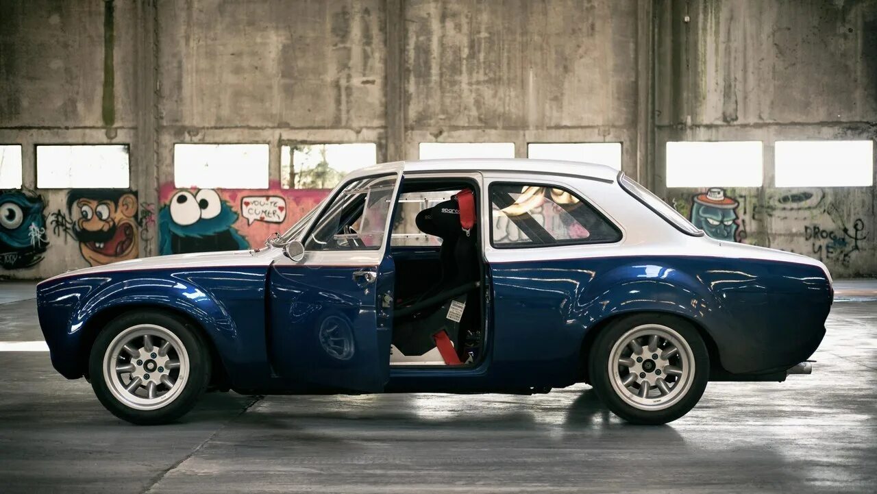 R 1974. R 1974. Италия 100 лир 1974 100 лет со дня рождения гульельмо маркони. Mitsubishi colt galant 1976. 500 лир италия.