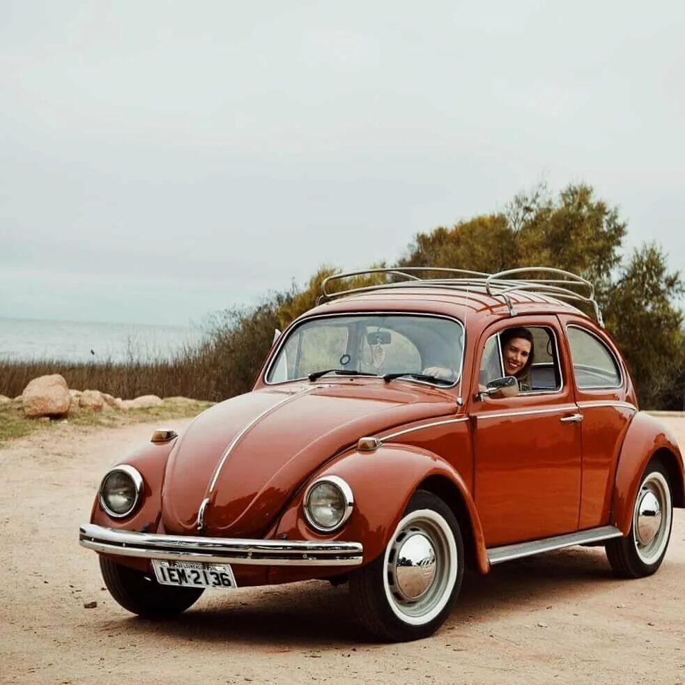 Фольксваген кафер жук. Фольксваген кафер жук. Volkswagen 1945. Фольксваген жук битл. Volkswagen beetle ретро.