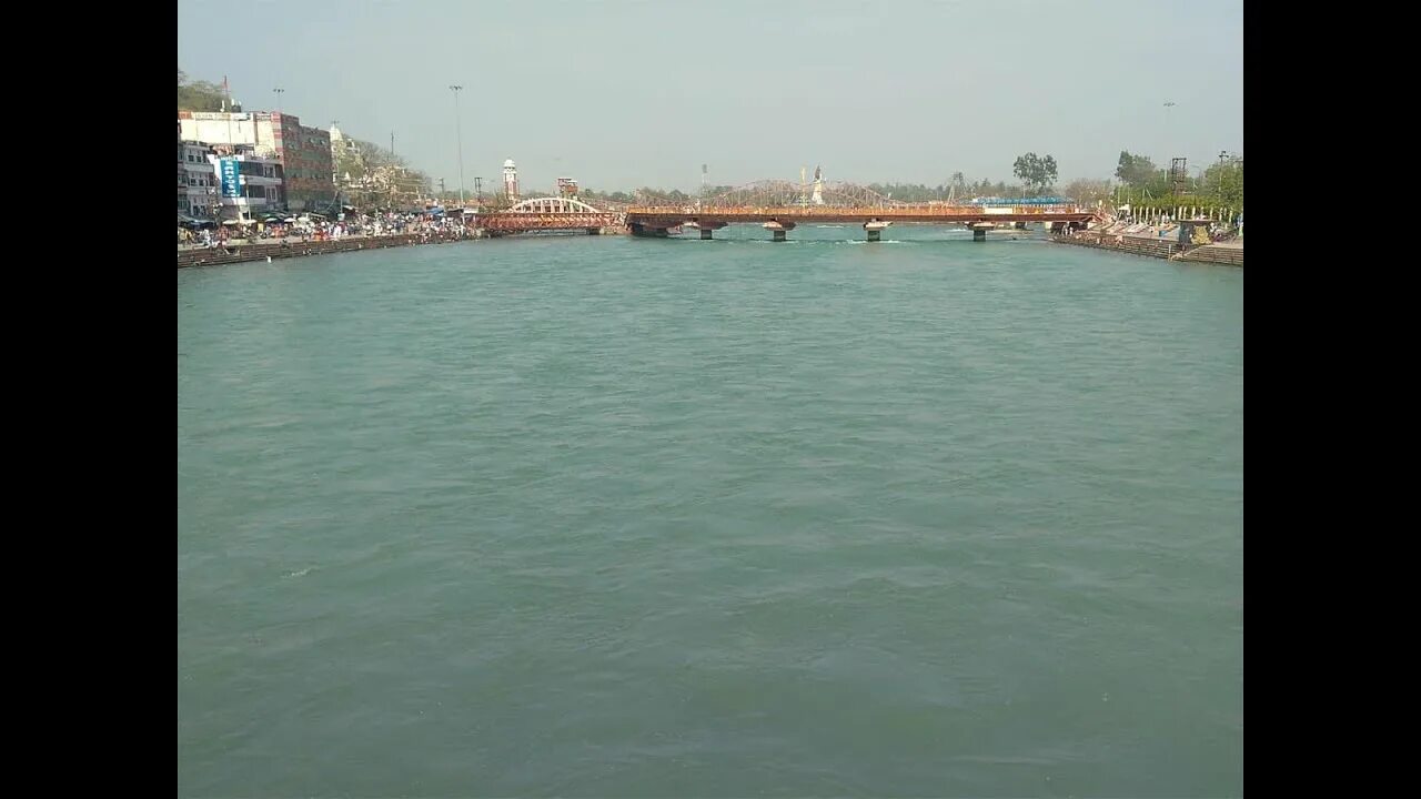Ganga river. Река в индии ганг самая грязная. Ривер ганг. Ривер ганг. Ривер ганг.
