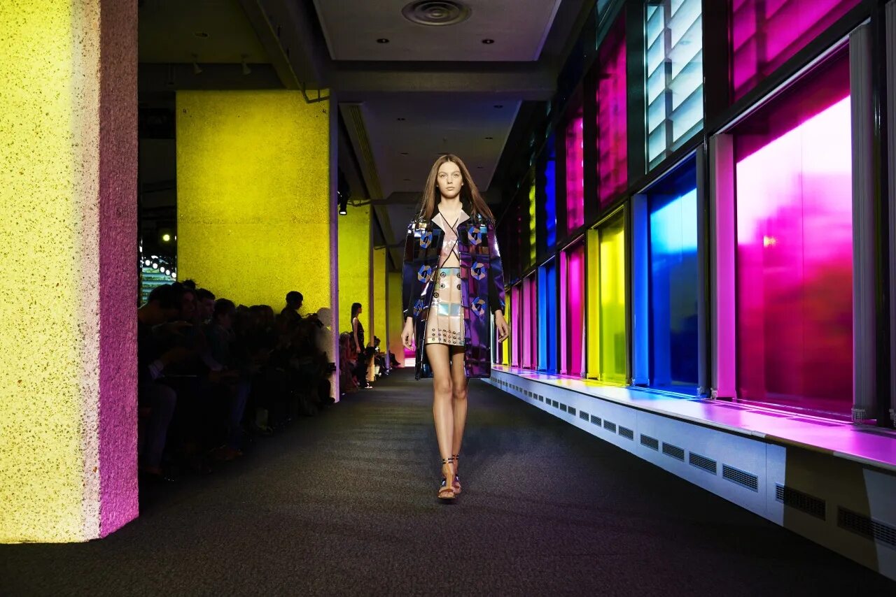 Дизайнер одежды. Fashion information. Платья с модных показов. Фэшн подиум. Странная мода.