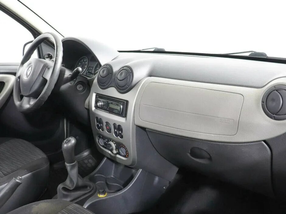 Dacia sandero cross. 4 с кондиционером. Рено сандеро 1 салон. Сандеро 1. Сервис рено.