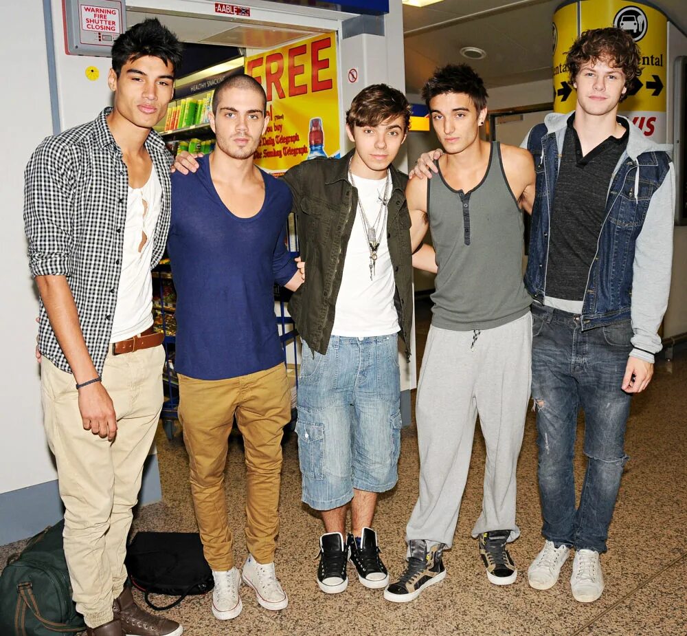 I want to hug. The want to see their. The want to see their. The want to see their. Want.