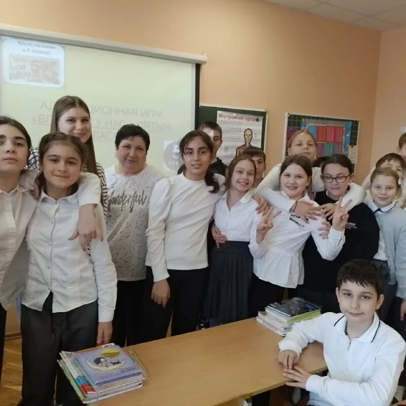 17 школа орехово-зуево внутри. 39 гимназия уфа форма 1 класс. класс в российской школе. у одной пятой класса. фотосессия выпускников школы.