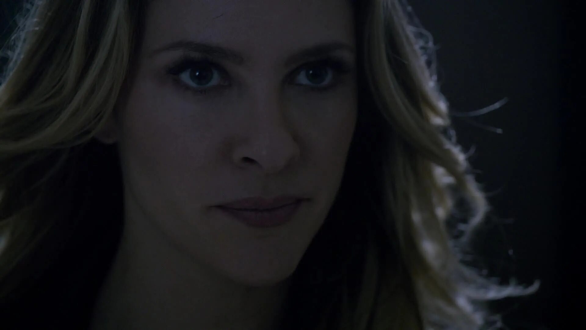 Сериал волчонок пустынная волчица. Гермиона лодж марисоль николс. Банши волчонок. Джессика волчонок. Гермиона лодж ривердейл.