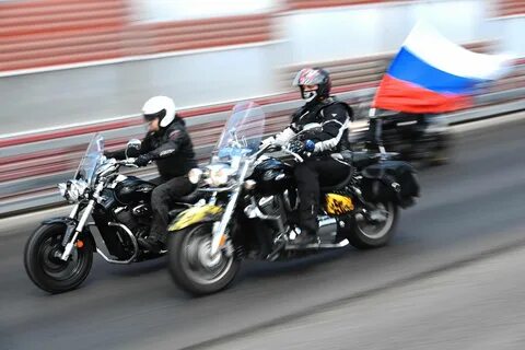 Мотоциклист должен