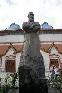 Третьяковская галерея памятник