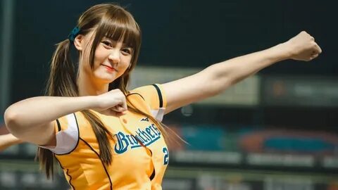 中 信 兄 弟 啦 啦 隊 的"Passion Sisters"成 員 短 今(胡 馨 儀).擁 有 天 使 的 外 表.魔 鬼 ...