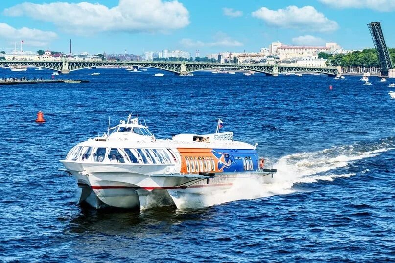 Горбилет билеты на метеор в петергоф. Санкт-петербург адмиралтейская набережная петергоф экспресс. метеор из петергофа в санкт-петербург. метеор балаково. метеор до петергофа фото.