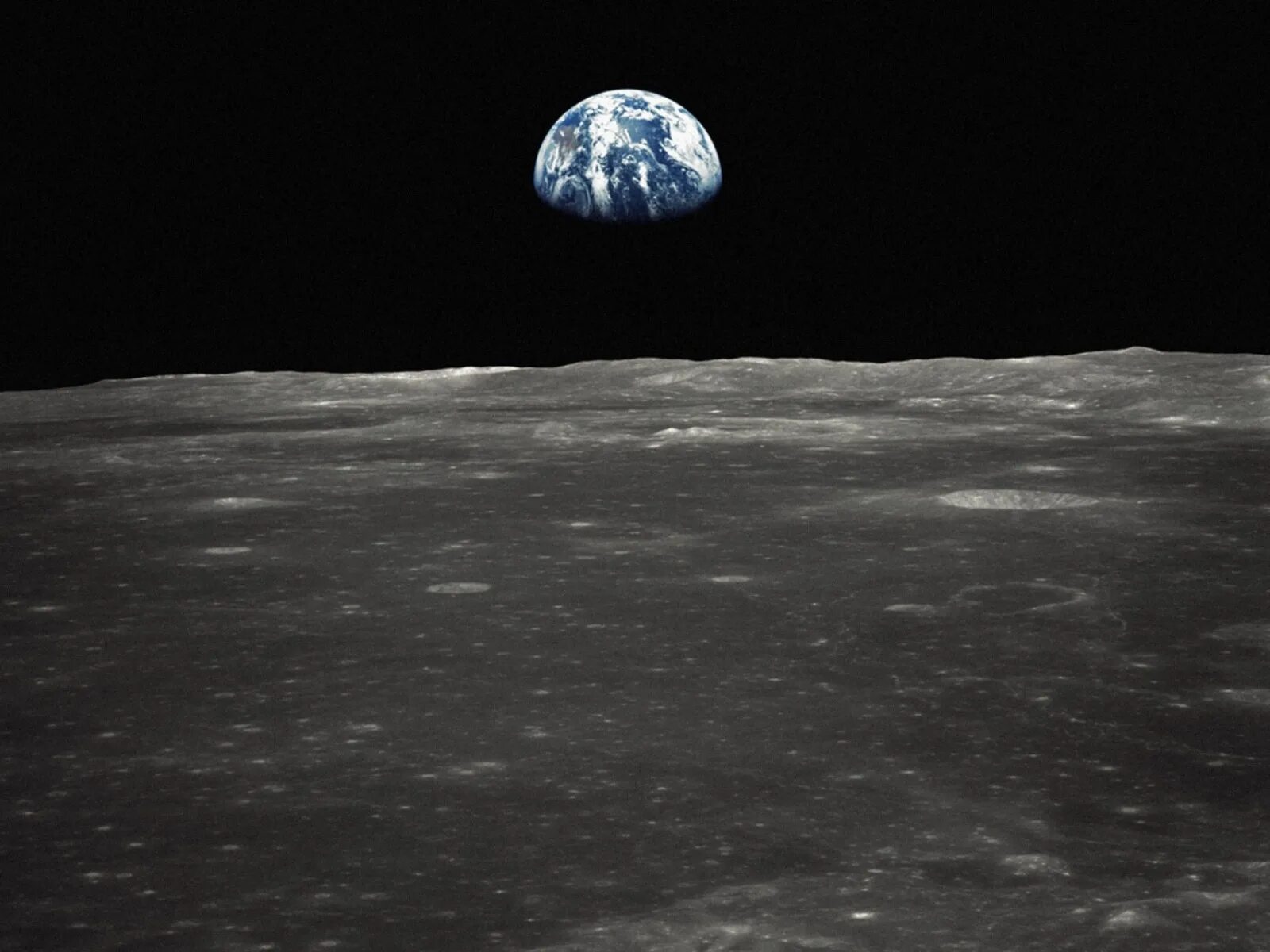 луна спутник. луна в космосе. как выглядит луна в космосе. луна и земля. луна (планета).