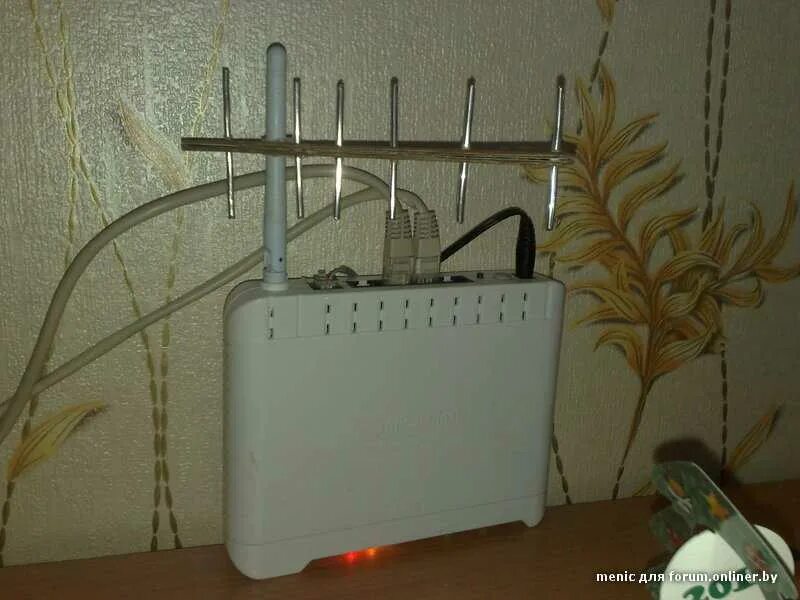 Роутер wifi как улучшить. Усилитель wifi сигнала антенна. усилитель для вай фай роутера. антенна для роутера wifi. антенна усилитель wifi сигнала для роутера.