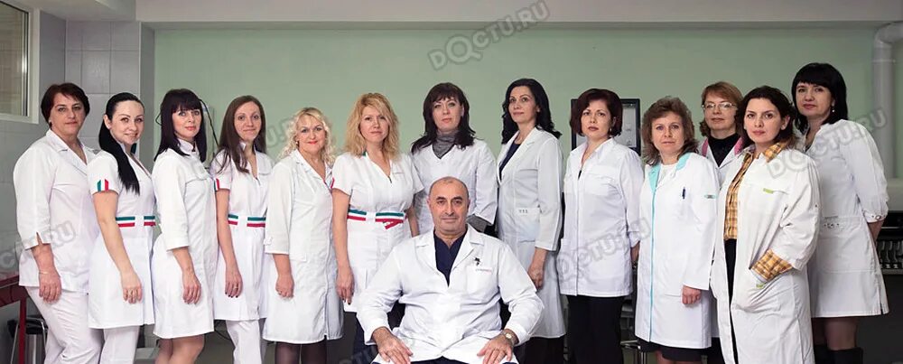 Зона регистратуры в поликлинике. Архангельский онкологический диспансер регистратура. Скал регистратура. Аллергоцентр скал краснодар. Фронт офис поликлиники.