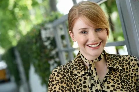 BRYCE DALLAS HOWARD for Pete’s Dragon, 2016 