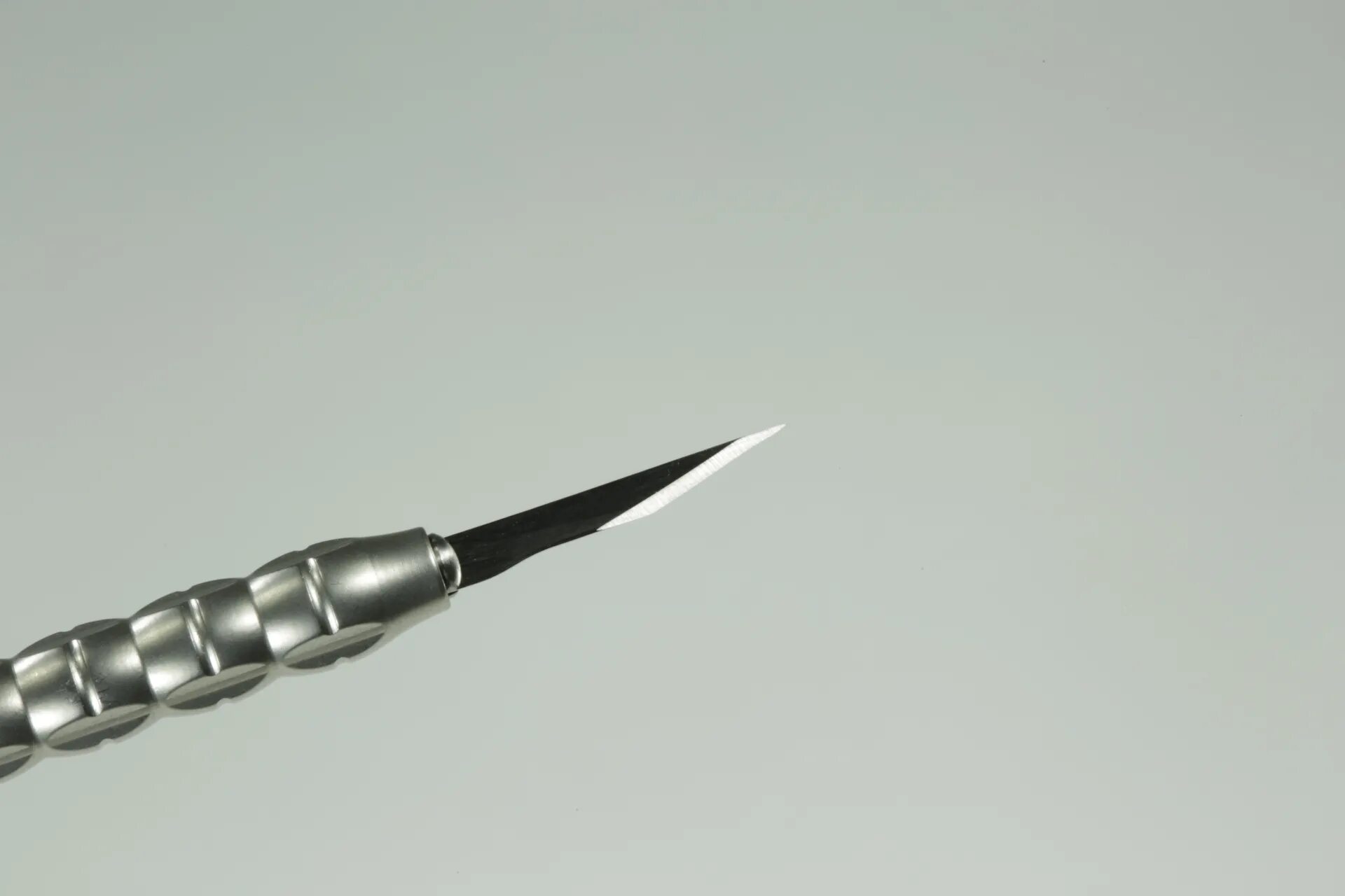 острые скальпели. ланцетовидный скальпель. нож макетный скальпель. хирургический скальпель остроконечный 150 мм. острые скальпели.