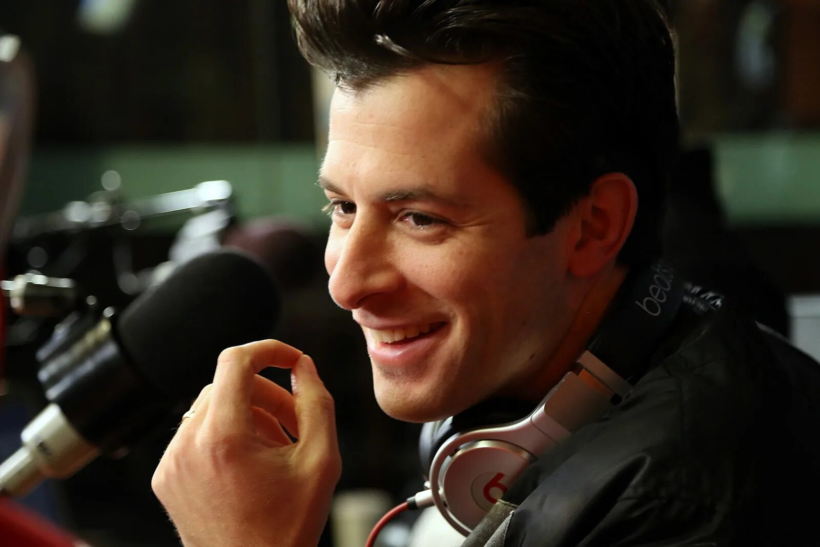 Марком ронсоном. Mark ronson искусство звука. искусство звука с марком ронсоном.