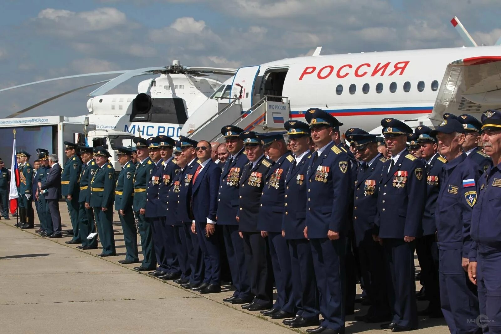 Авиационно-спасательный центр МЧС России. Жуковский авиационно-спасательный центр. Красноярский авиационно-спасательный центр МЧС России. Хабаровский авиационно-спасательный центр МЧС России.